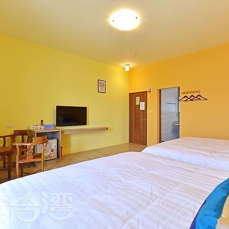 Lai Seaside B&B Манонг Екстериор снимка
